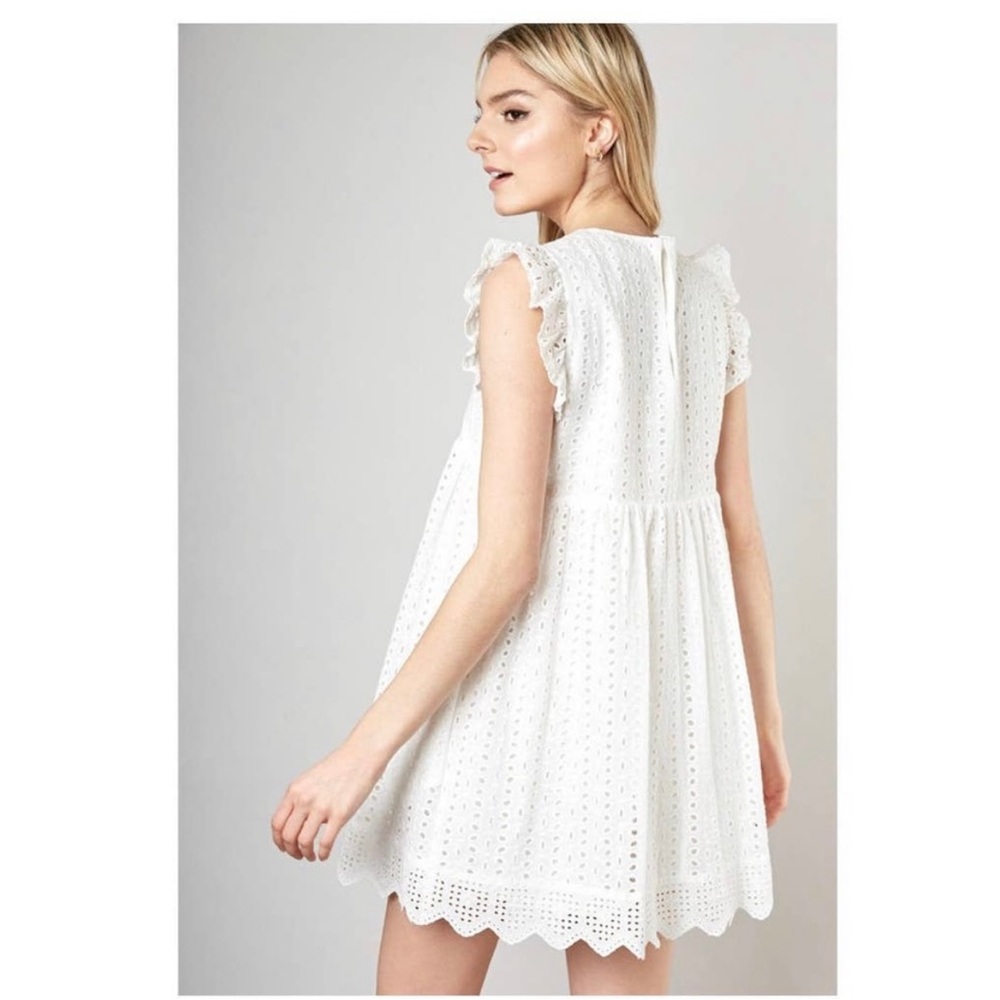 Mustard Seed Embroidered Eyelet Baby Doll Romper with Pockets Size S